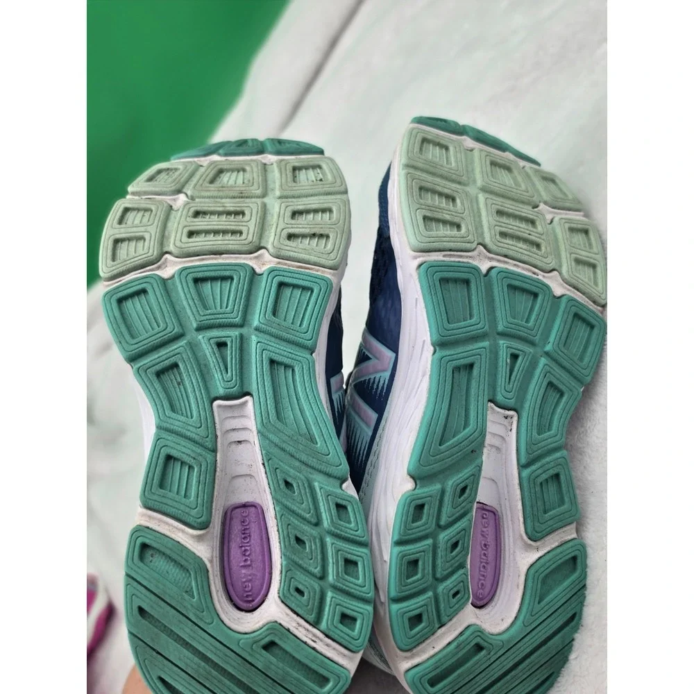 New Balance Kid's 680 V6 Hook and Loop Running‎ Shoe Toddler 2.5